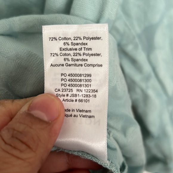 🔺SOLD🔺Babaton long sleeve top - Picture 6 of 8